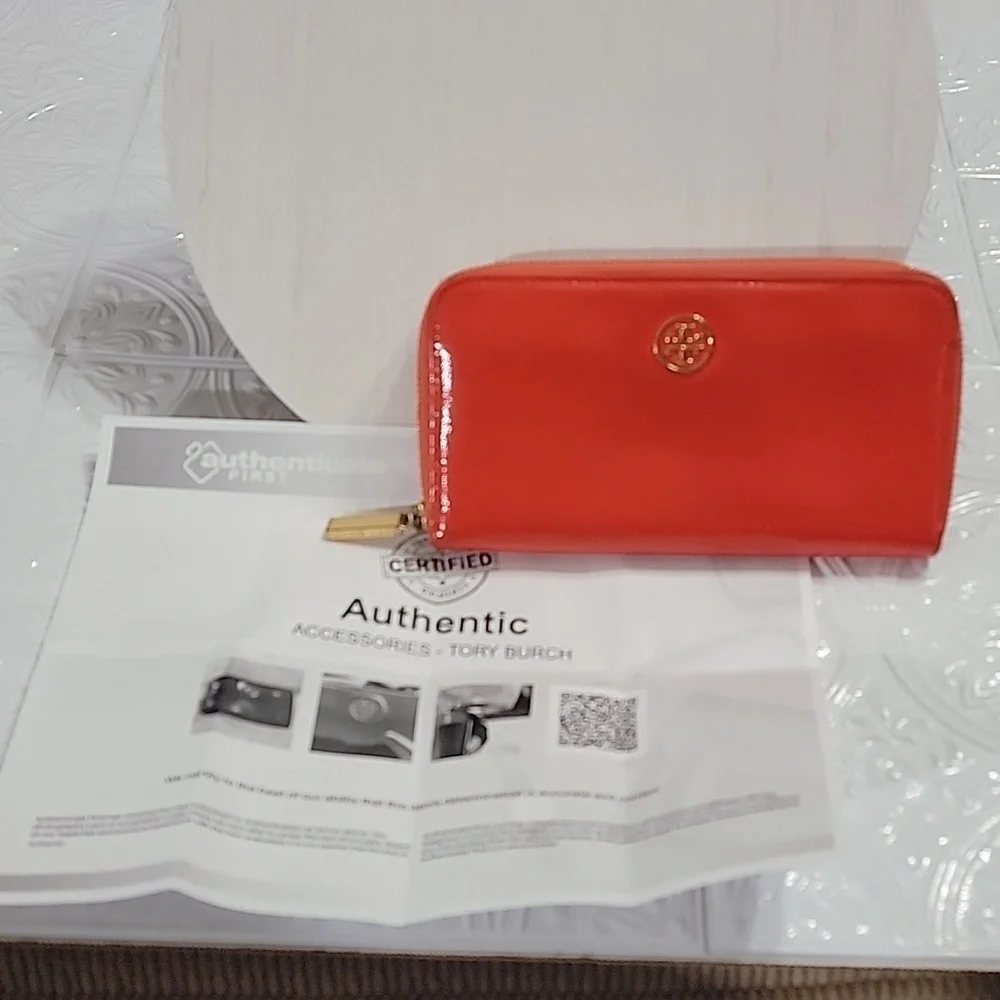 Tory Burch Poppy Red Robinson Continental Patent Leather Wallet